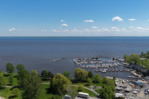 À proximité - 35 Av. Victoria, Pointe-Claire, QC - Outdoor With Body Of Water With View