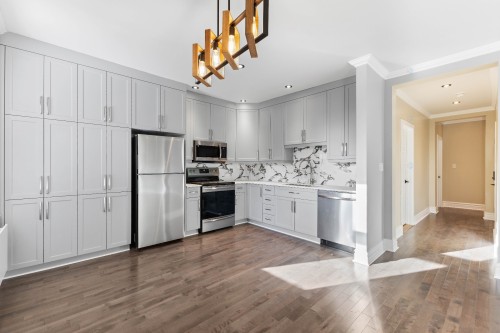 Kitchen - 300-1572 Av. Summerhill, Montréal (Ville-Marie), QC - Indoor Photo Showing Kitchen With Upgraded Kitchen