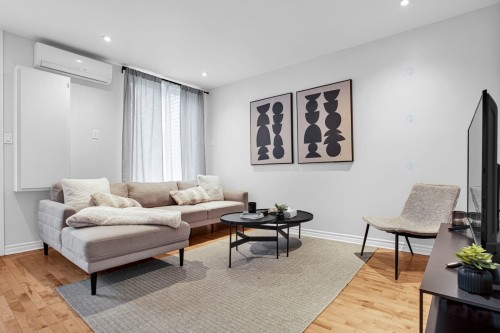 Living Room - 3702 Rue De Verdun, Montréal (Verdun/Île-Des-Soeurs), QC - Indoor