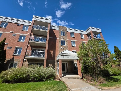 Front of Structure - 303-9500 Boul. Rivard, Brossard, QC - Outdoor