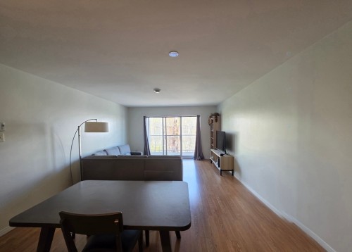 Dining Room - 303-9500 Boul. Rivard, Brossard, QC - Indoor Photo Showing Dining Room