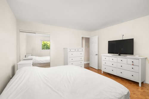 Chambre à coucher principale - 18 Rue Mansfield, Dollard-Des-Ormeaux, QC - Indoor Photo Showing Bedroom
