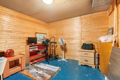 Salle familiale - 983 Rue Écho, L'Ancienne-Lorette, QC - Indoor