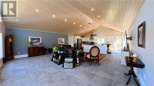 14 Maplewood Trail, Kagawong, ON - Indoor