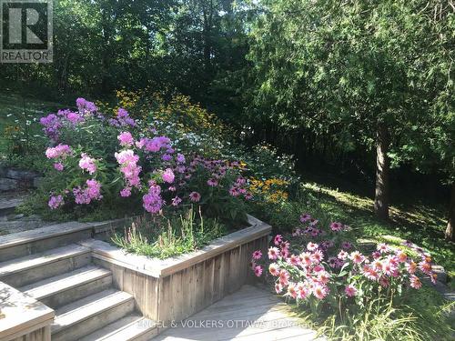 4637 Northwoods Drive, Ottawa, ON - Outdoor