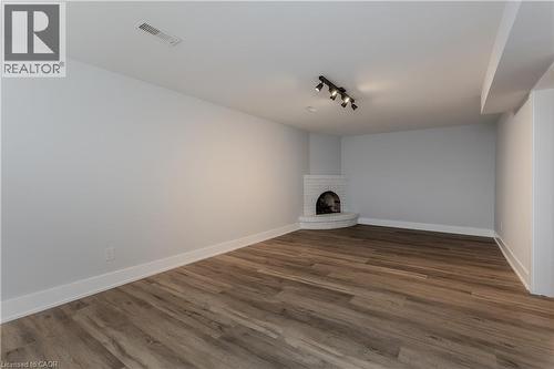 3125 Michael Crescent, Burlington, ON - Indoor Photo Showing Other Room