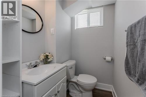 3125 Michael Crescent, Burlington, ON - Indoor Photo Showing Bathroom