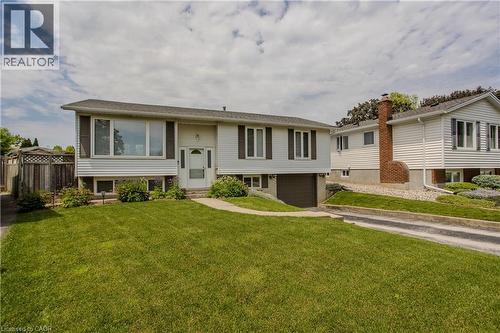 3125 Michael Crescent, Burlington, ON - Outdoor With Facade