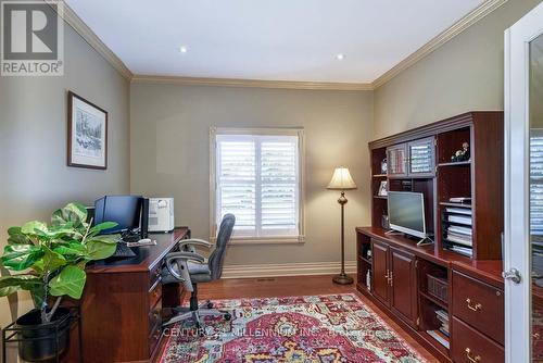 8 Castlewood Court, Caledon, ON - Indoor Photo Showing Office