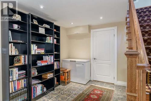 8 Castlewood Court, Caledon, ON - Indoor