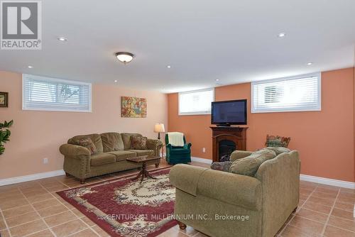 8 Castlewood Court, Caledon, ON - Indoor With Fireplace
