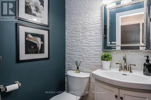 92 Golden Meadow Road, Barrie, ON - Indoor Photo Showing Bathroom