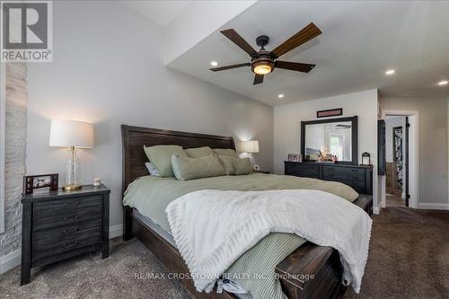 92 Golden Meadow Road, Barrie, ON - Indoor Photo Showing Bedroom