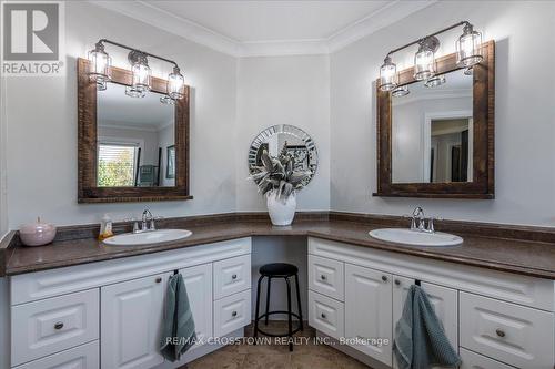 92 Golden Meadow Road, Barrie, ON - Indoor Photo Showing Bathroom