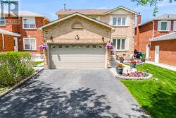 122 FLOWERTOWN AVENUE Brampton, ON L6X 3Y6