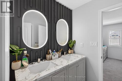 9 Fleming Crescent, Haldimand, ON - Indoor Photo Showing Bathroom