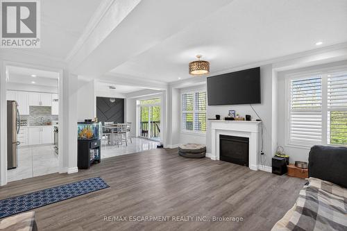 9 Fleming Crescent, Haldimand, ON - Indoor With Fireplace