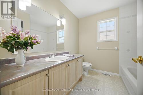 Main Floor 4pc bathroom - 71 Grayview Drive, Grey Highlands, ON - Indoor Photo Showing Bathroom