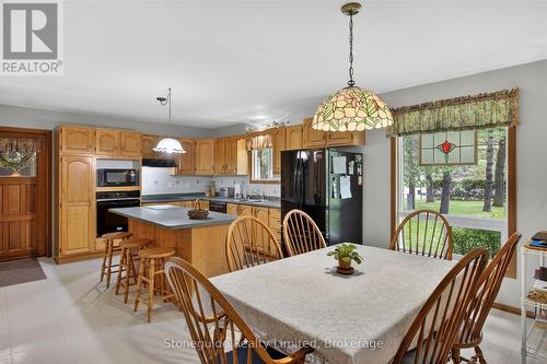 3786 Hwy 28 Highway, Douro-Dummer, ON - Indoor Photo Showing Dining Room
