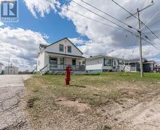 32 FRONTENAC CRESCENT Kapuskasing, ON P5N 2H8