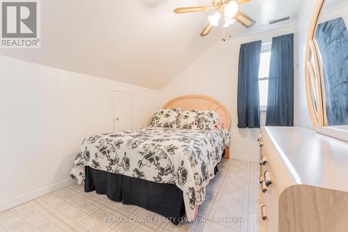 32 Frontenac Crescent, Kapuskasing, ON - Indoor Photo Showing Bedroom