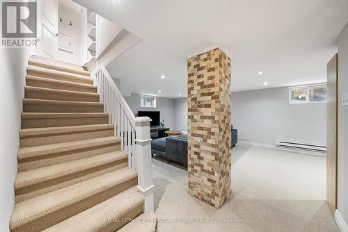 202 Dinnick Crescent, Toronto, ON 