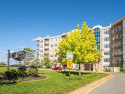202 53 Bedros Lane  Bedford, NS B3M 4X4