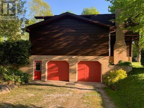 ATTACHED DOUBLE CAR GARAGE - 600380 Sideroad 50 N, Chatsworth, ON - Outdoor