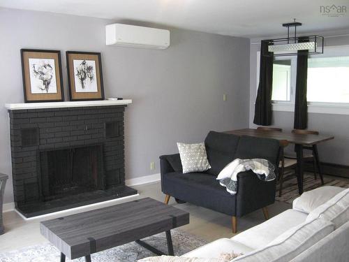 85 School Street, Liverpool, NS 