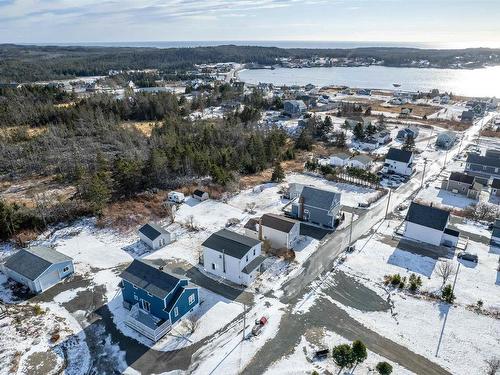 52 Pepperell Street, Louisbourg, NS 