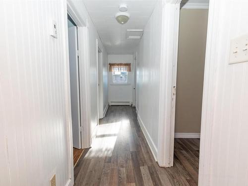 52 Pepperell Street, Louisbourg, NS 