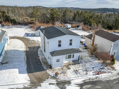 52 Pepperell Street, Louisbourg, NS 