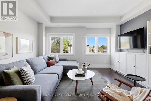 Th4 - 6 Kalmar Avenue, Toronto, ON - Indoor Photo Showing Living Room