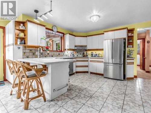 38 Centennial Road, Toronto, ON - Indoor Photo Showing Kitchen