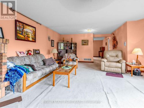 38 Centennial Road, Toronto, ON - Indoor Photo Showing Living Room