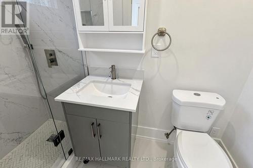 11 Johnson Road, Aurora, ON - Indoor