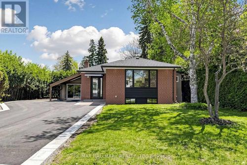 11 Johnson Road, Aurora, ON - Outdoor