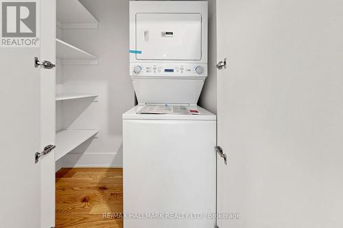 11 Johnson Road, Aurora, ON - Indoor Photo Showing Laundry Room