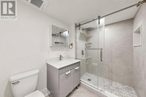 11 Johnson Road, Aurora, ON - Indoor Photo Showing Bathroom