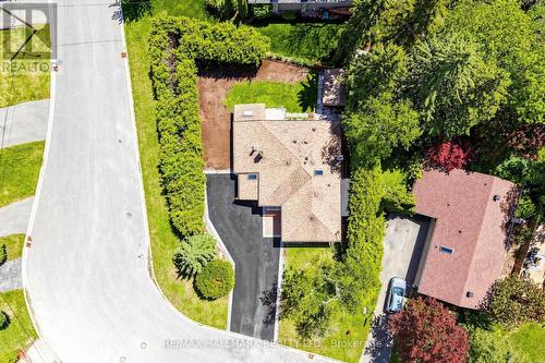 11 Johnson Road, Aurora, ON - Outdoor