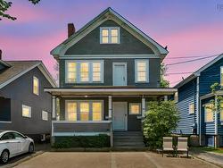 1672/1676 Chestnut Street  Halifax, NS B3H 3T4