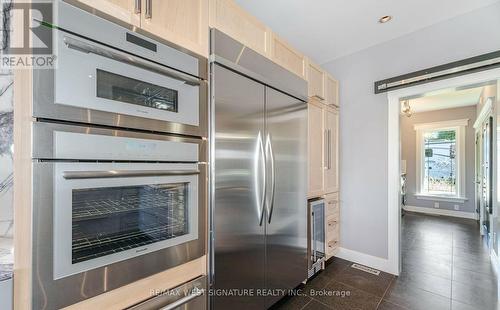 16070 Keele Street, King, ON - Indoor Photo Showing Kitchen