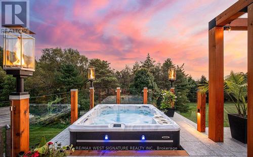 16070 Keele Street, King, ON - Outdoor