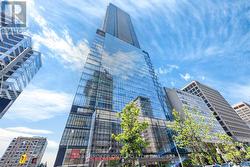 3912 - 488 UNIVERSITY AVENUE Toronto, ON M5G 0C1