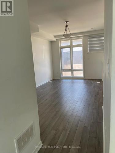 801 Heathrow Path, Oshawa, ON - Indoor Photo Showing Other Room
