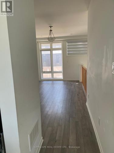 801 Heathrow Path, Oshawa, ON - Indoor Photo Showing Other Room