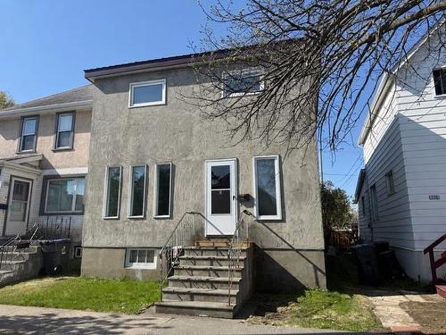326 Ogden Street  Thunder Bay, ON P7C 2N3