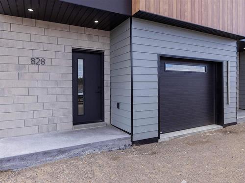 828 Weiler Boulevard, Thunder Bay, ON - Outdoor With Exterior