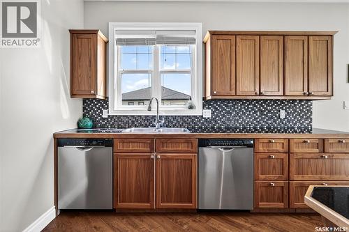 66 Everton Crescent, Moose Jaw, SK - Indoor Photo Showing Kitchen With Double Sink