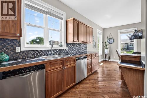 66 Everton Crescent, Moose Jaw, SK - Indoor Photo Showing Kitchen With Stainless Steel Kitchen With Double Sink